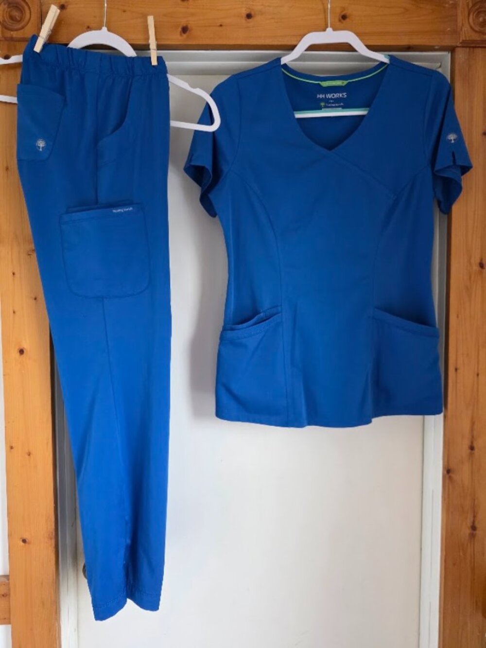 HH WORKS by healing hands Scrub Set Excellent Condition